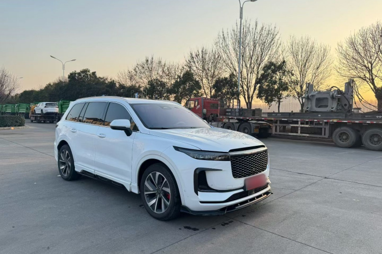 理想汽车 理想ONE 2021款 增程6座版车身外观6004