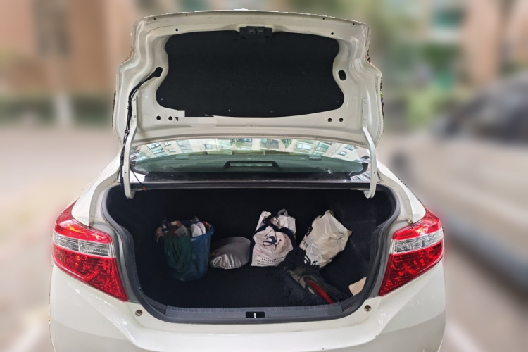 丰田 威驰 2016款 1.5L 自动智臻星耀版局部细节23