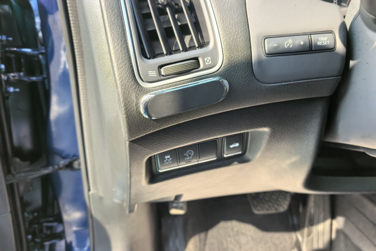 英菲尼迪Q50L 2018款 2.0T 逸享版 国VI中控内饰7006