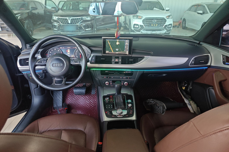 奥迪A6L 2018款 30周年年型 35 TFSI 运动型中控内饰12