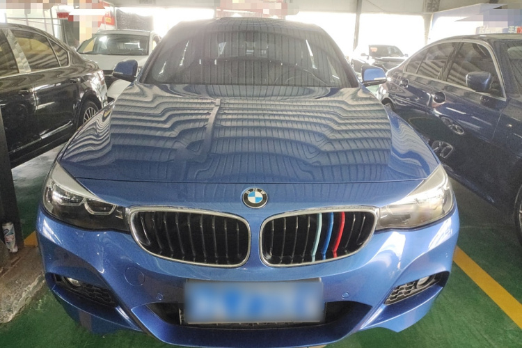 宝马3系GT 2020款 320i M运动套装车身外观6001