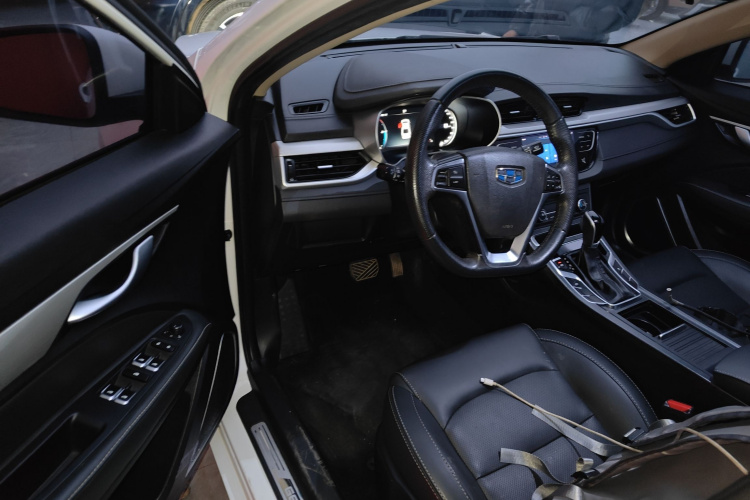 吉利汽车 帝豪 2018款 1.5L CVT向上互联版中控内饰20