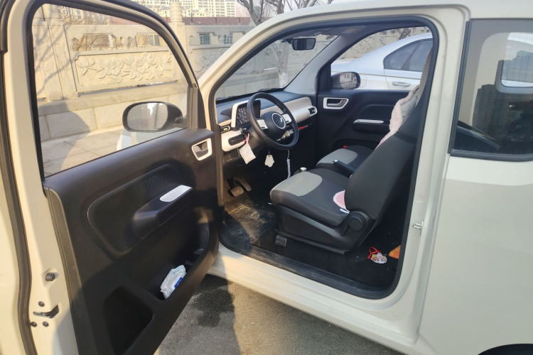 五菱汽车 宏光MINIEV 2024款 第三代 215km 青春版中控内饰20