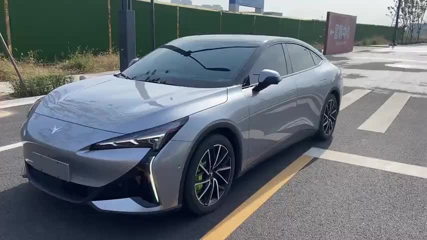 ARCFOX极狐 极狐 阿尔法S5 2024款 708MAX 200kW实拍1