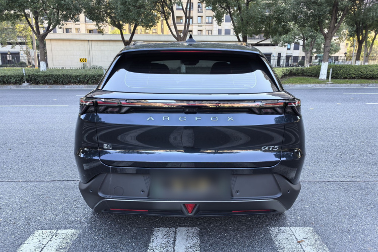 ARCFOX极狐 极狐 阿尔法T5(ARCFOX αT5) 2025款 630 神行版车身外观6003