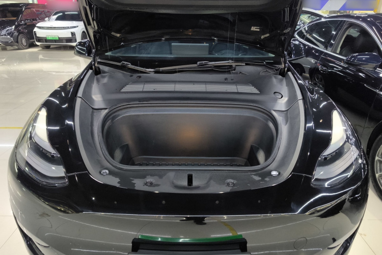 特斯拉 Model Y 2022款 长续航全轮驱动版局部细节24