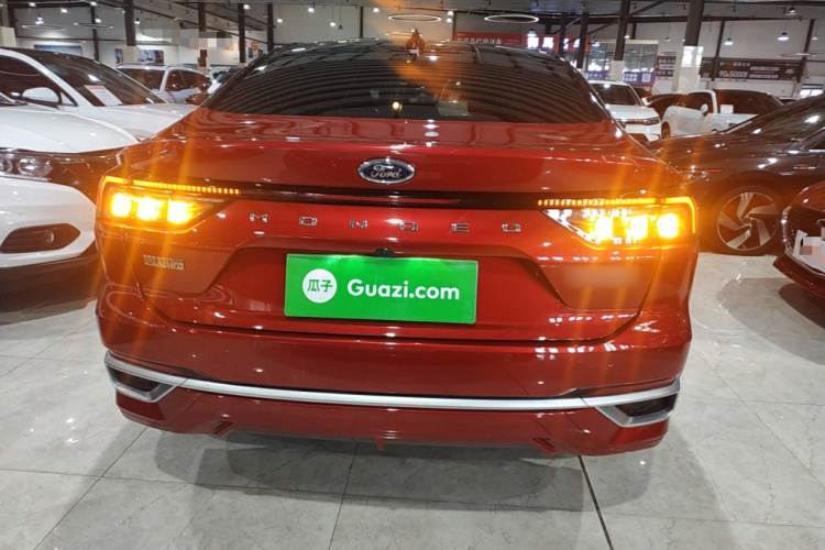 福特 蒙迪欧 2025款 2.0T EcoBoost 至尊型车身外观6