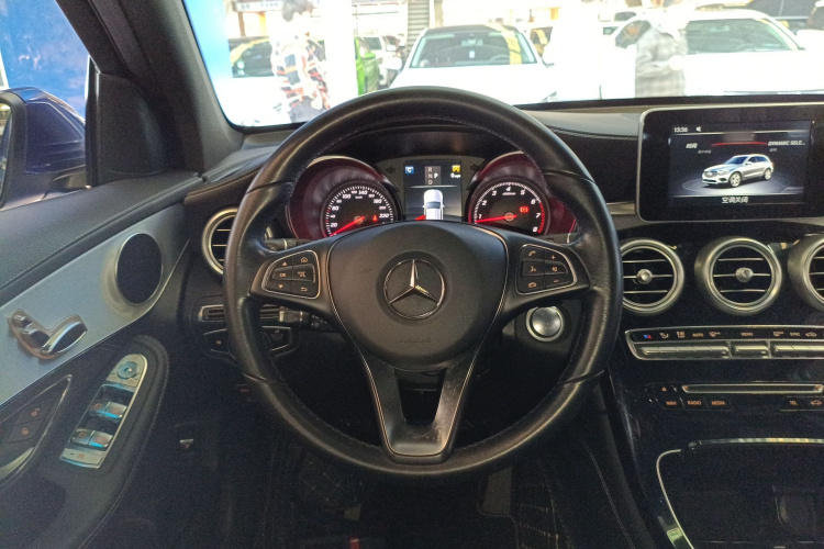 奔驰GLC 2019款 GLC 200 L 4MATIC局部细节13