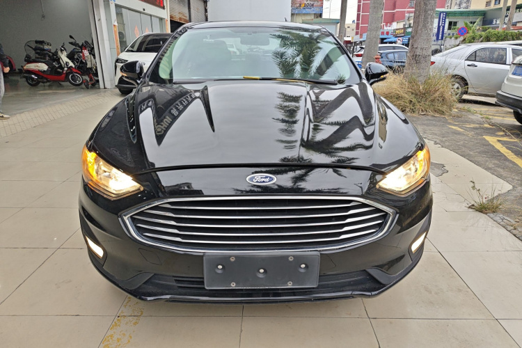 福特 蒙迪欧 2020款 EcoBoost 180 时尚型车身外观2