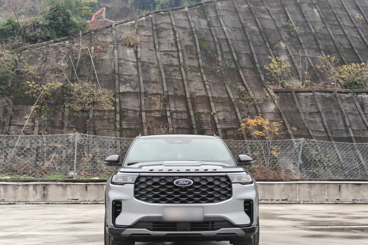 福特 探险者 2024款 2.3T EcoBoost 四驱ST-LINE 6座车身外观6006