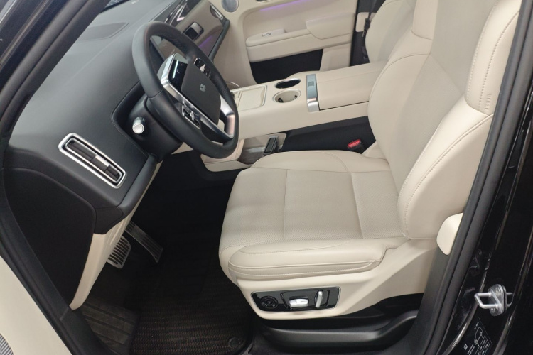 理想汽车 理想L7 2024款 Ultra中控内饰19