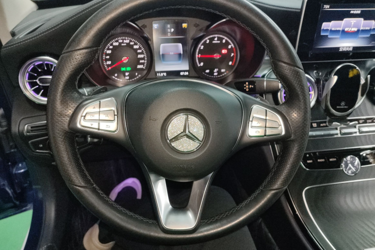 奔驰C级 2017款 改款 C 200 L 运动版中控内饰13