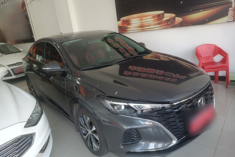 长安 逸动 2021款 PLUS 蓝鲸NE 1.4T GDI DCT旗舰型车身外观3