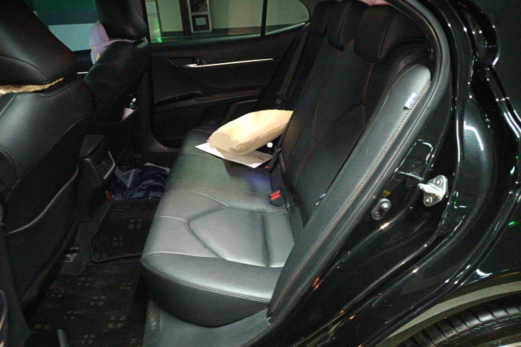 丰田 凯美瑞 2023款 2.0GVP 领先版中控内饰21