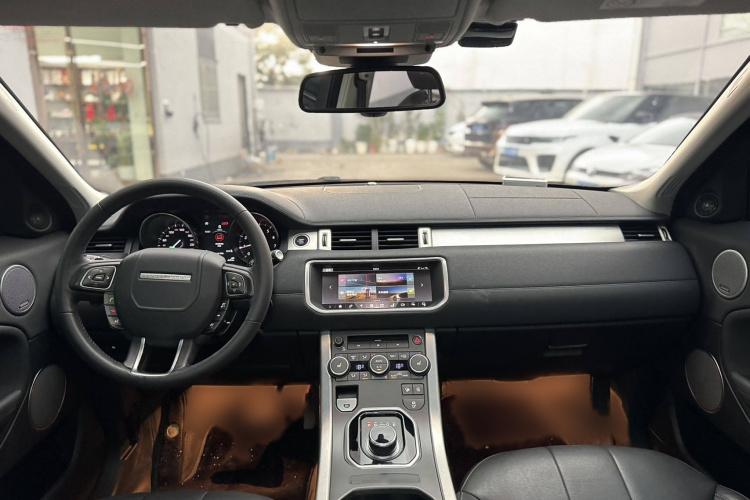 路虎 揽胜极光 2018款 240PS SE 智耀版中控内饰7001