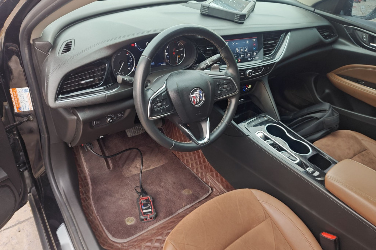 别克 君威 2020款 552T 豪华型中控内饰12