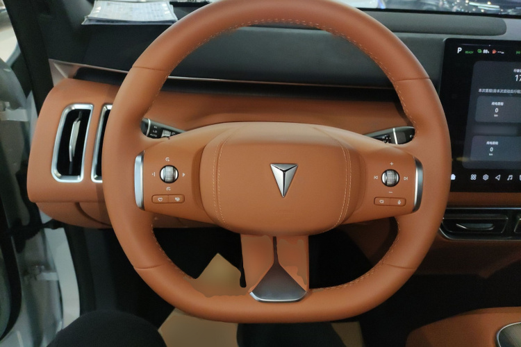 深蓝汽车 深蓝S09 2025款 四驱Ultra+ 高定版中控内饰13