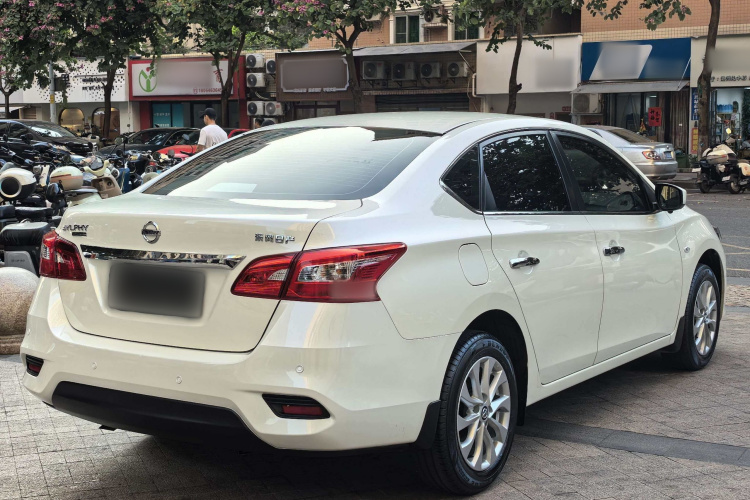 日产 轩逸 2022款 经典 1.6XE CVT舒适版车身外观6006