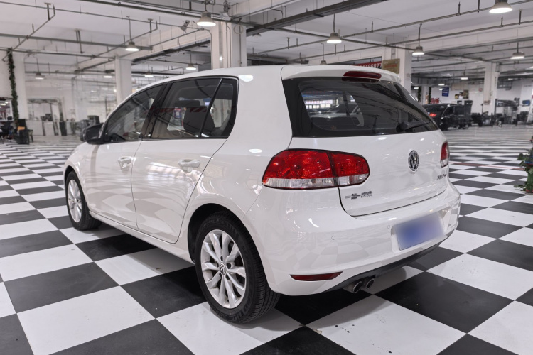 大众 高尔夫 2012款 1.4TSI 自动舒适型车身外观6005