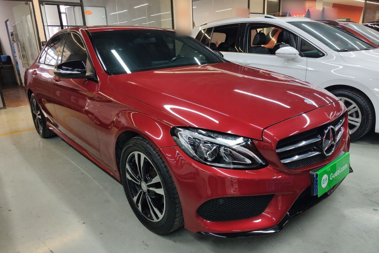 奔驰C级 2015款 C 200 运动版车身外观3