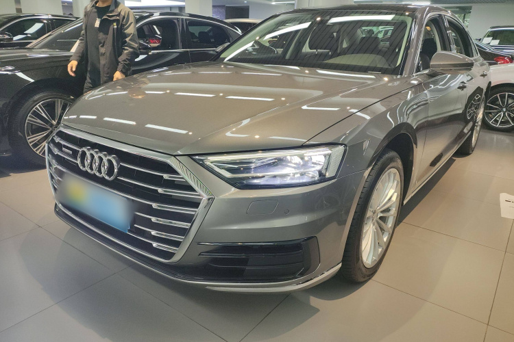 奥迪A8 2018款 A8L 55 TFSI quattro投放版精英型车身外观1