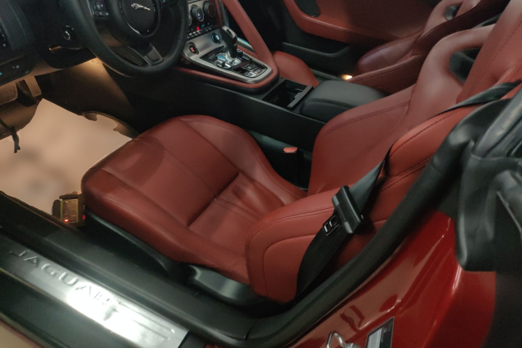 捷豹F-TYPE 2016款 3.0 SC 硬顶版中控内饰21