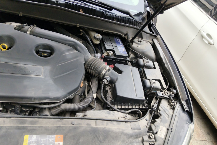 福特 蒙迪欧 2013款 2.0L GTDi200豪华型局部细节9007