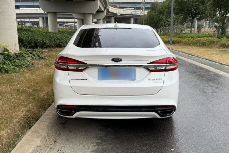 福特 蒙迪欧 2017款 改款 EcoBoost 180 时尚型车身外观6004