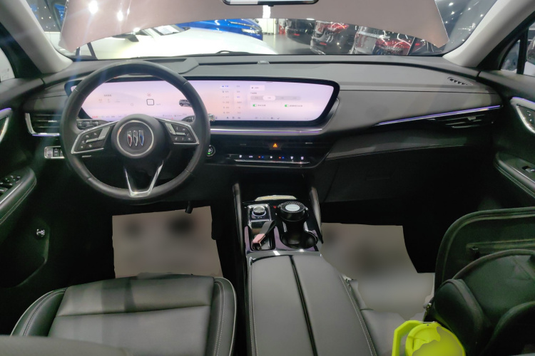 别克 2024款 昂科威Plus 28T 四驱尊享版中控内饰7002