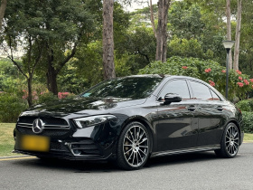 奔驰A级AMG 2019款 AMG A 35 L 4MATIC