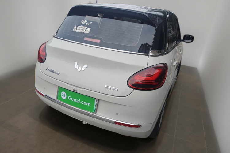 五菱汽车 五菱缤果 2023款 333km 灵犀互联+款车身外观7