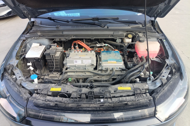 小鹏P5 2021款 460E机舱底盘24