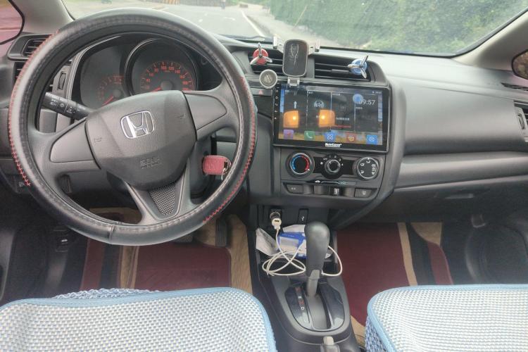 本田 飞度 2018款 1.5L CVT舒适天窗版中控内饰7003