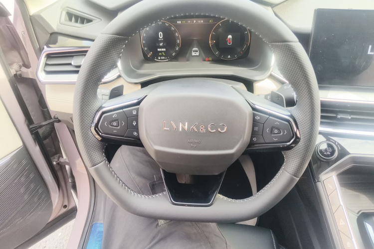 领克06 2023款 Remix 1.5T Shero中控内饰13