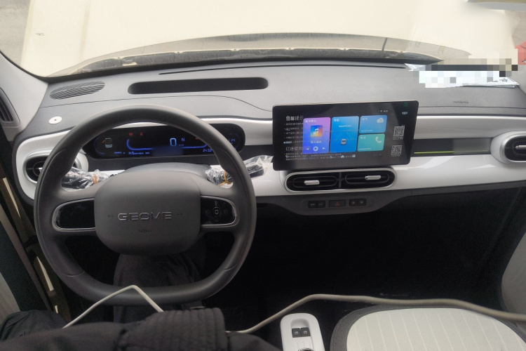 吉利银河 熊猫 2025款 210km 元气熊中控内饰12