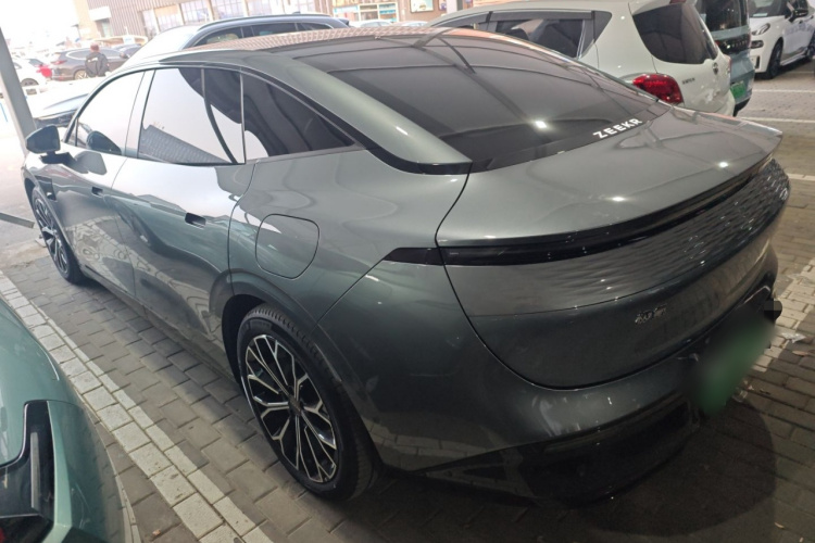 极氪007 2024款 四驱智驾版 100kWh车身外观6003