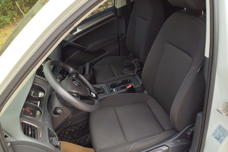 大众 高尔夫 2016款 1.6L 自动时尚型局部细节19