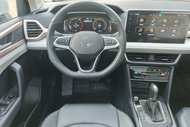 大众 途岳 2024款 300TSI 两驱满月版局部细节14