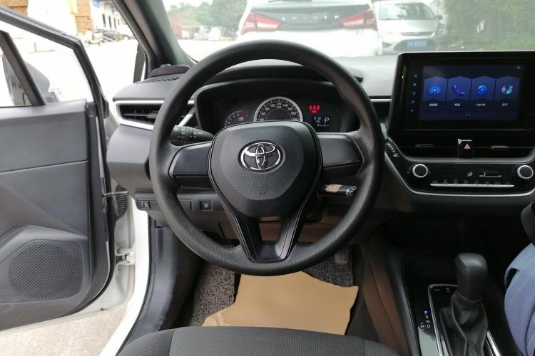 丰田 雷凌 2022款 TNGA 1.5L CVT进取版局部细节13