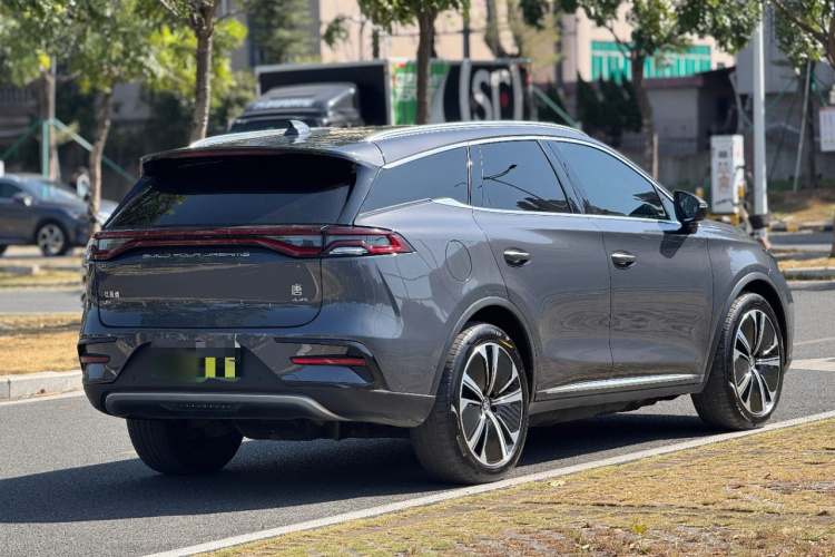 比亚迪 唐新能源 2022款 EV 635KM 四驱旗舰型车身外观6005