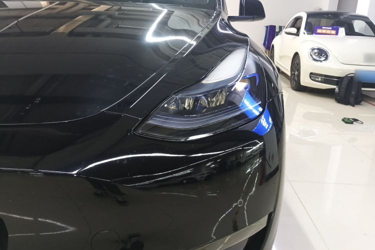 特斯拉 Model Y 2023款 长续航全轮驱动版局部细节36