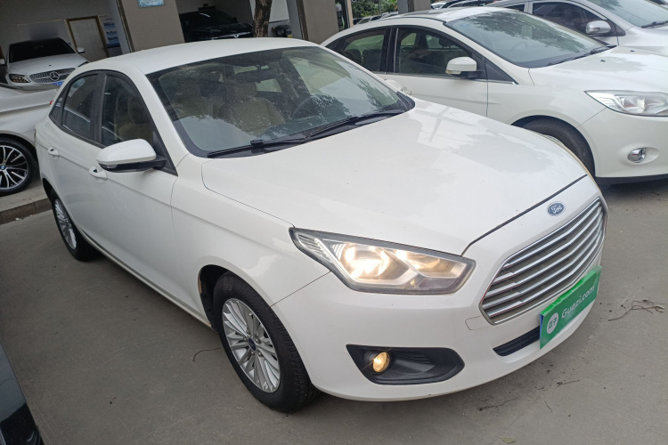 福特 福睿斯 2015款 1.5L 自动舒适型车身外观6002