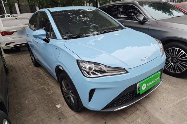 哪吒汽车 哪吒AYA 2023款 318 Lite车身外观3