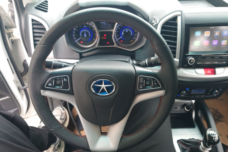 江汽集团 瑞风S3 2016款 1.5L 手动豪华智能型中控内饰13