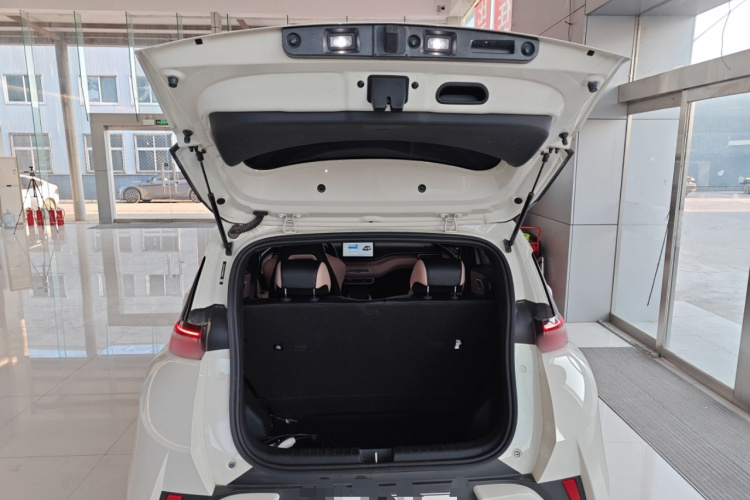 比亚迪 海鸥 2025款 智驾版 305km 活力版机舱底盘23