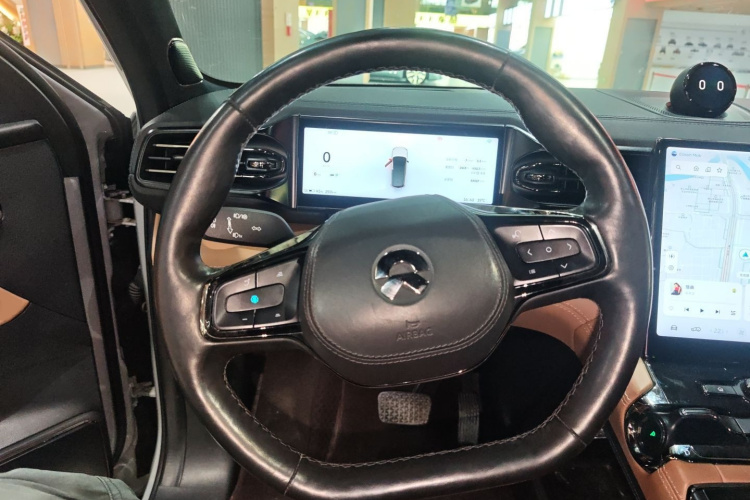 蔚来ES8 2022款 100kWh 签名版 六座中控内饰13