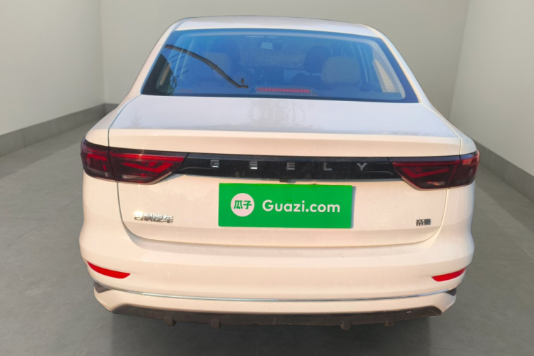 吉利汽车 帝豪 2025款 第4代 1.5L 手动星耀版车身外观6