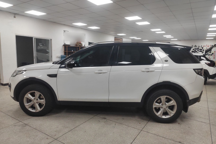 路虎 发现神行 2017款 2.0T PURE车身外观4