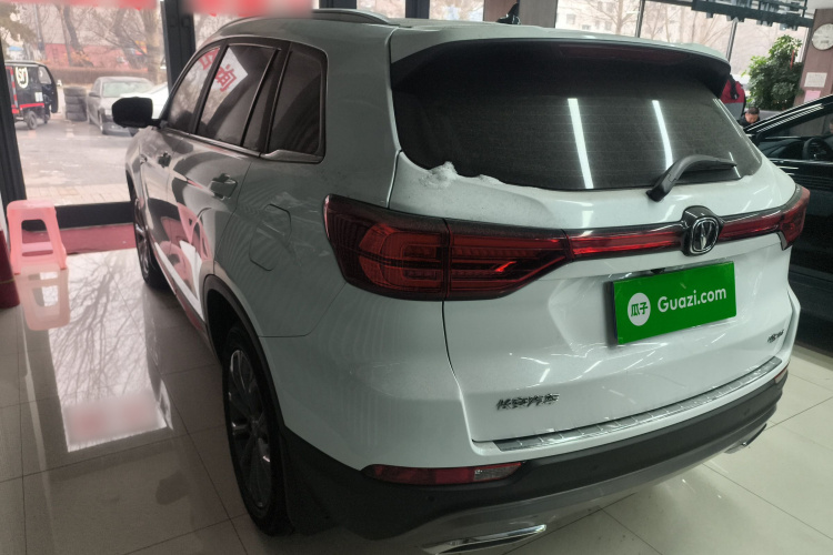 长安CS75 2023款 畅享版 1.5T DCT尊贵版车身外观4