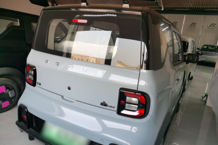 吉利银河 2025款 210km 熊猫卡丁车身外观6